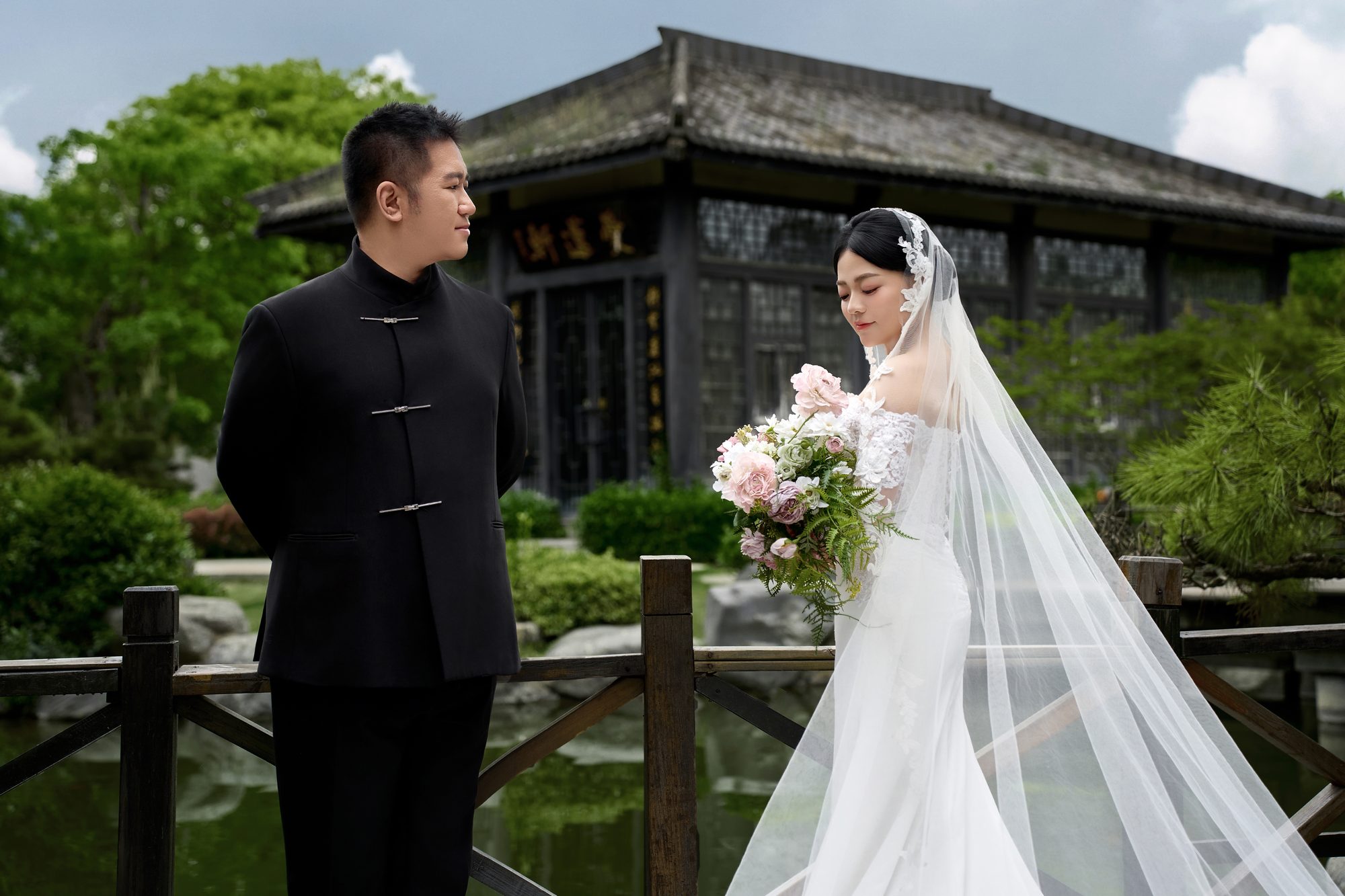 Meng Huey & Jing Jing