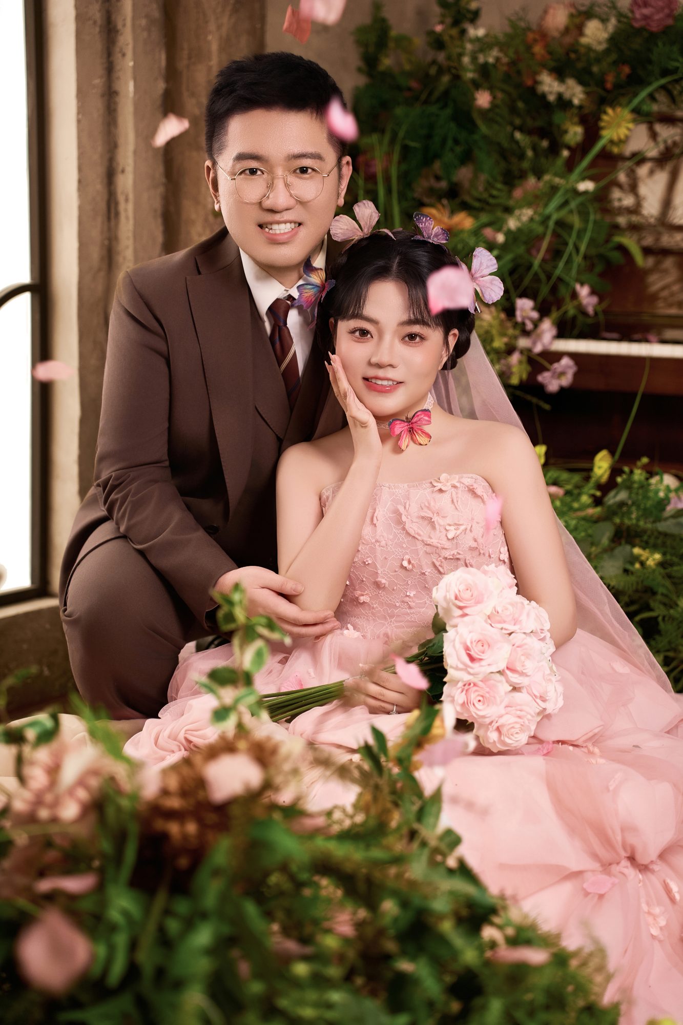 Meng Huey & Jing Jing